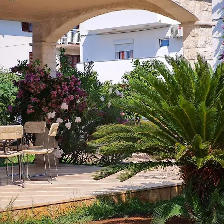 Mali San * Trogir