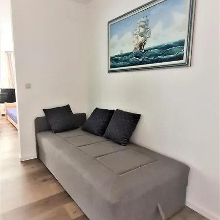 Apartment Mali San