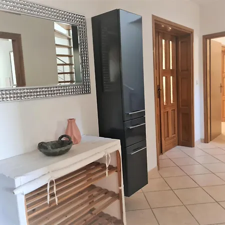Apartment Mali San