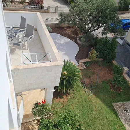 Mali San Διαμέρισμα