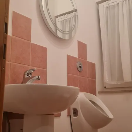 Διαμέρισμα Mali San